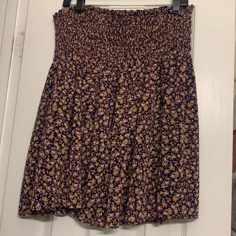 Extra large , floral print, never worn, ann Taylor  Non smoking home